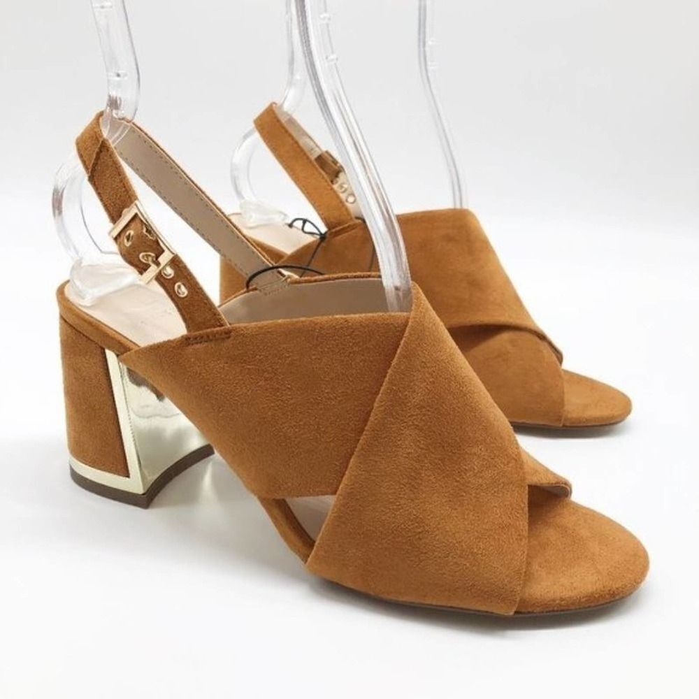 H BY HALSTON Heel 